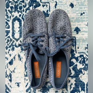 Rocket Dog blue floral sneakers size 9.5